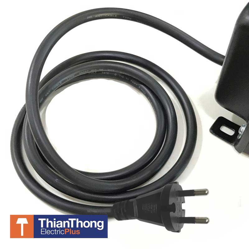 หม้อแปลงไฟ Electric Transformer 220V to 110V 2,000W