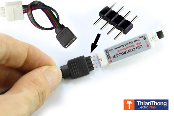 ขั้วต่อสำหรับไฟเส้น RGB LED 4-Pin Connector Male for Led Strip Light RGB 5050 