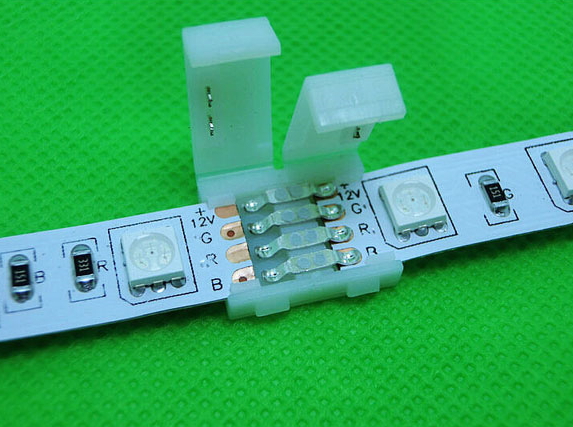 ตัวต่อ RGB LED Strip ชนิด 5050 (4 pin)